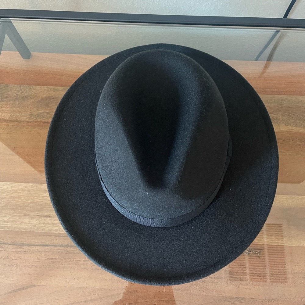 Black fedora